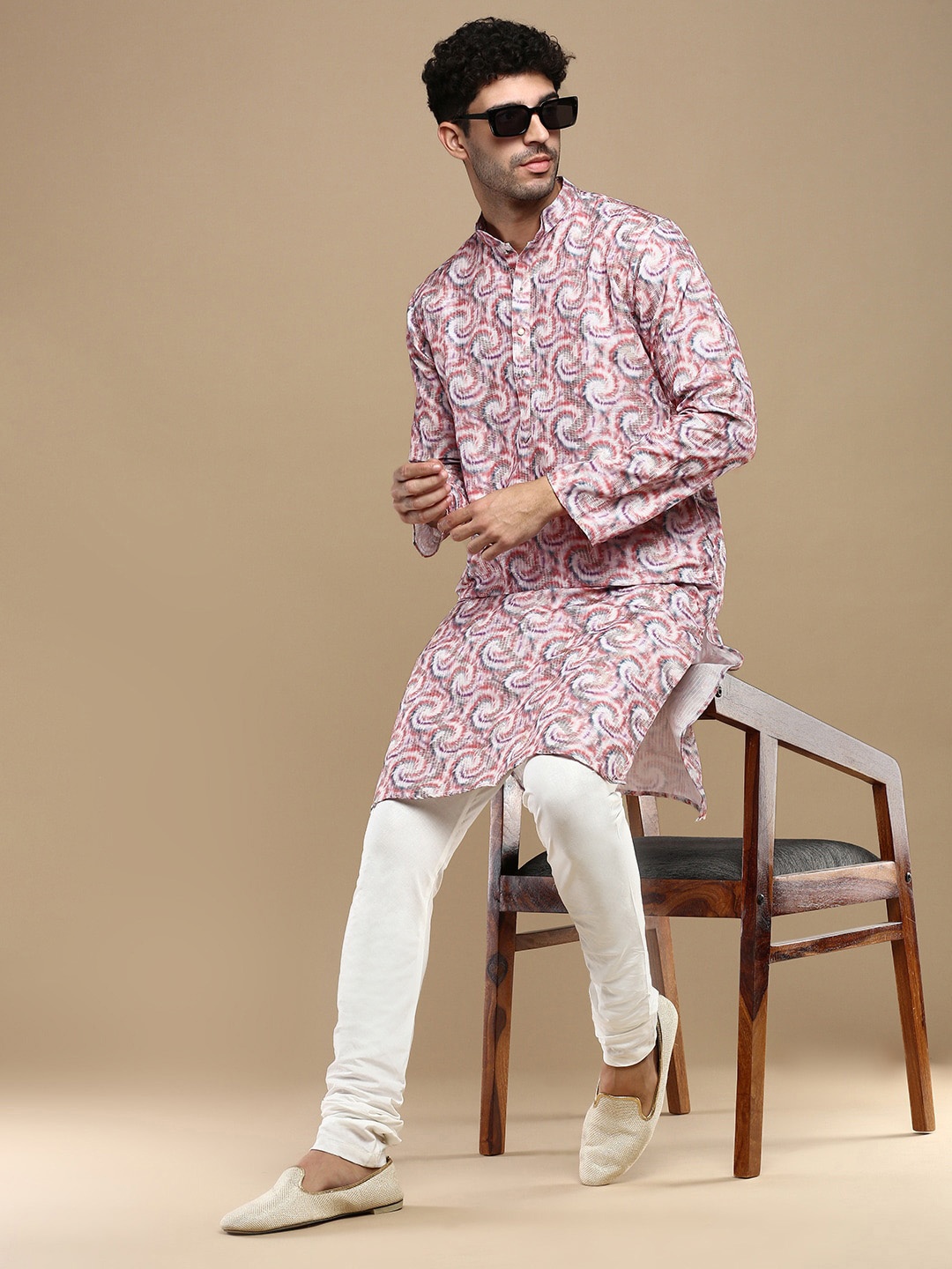 

Anouk Rust Pink Abstract Printed Zari Mandarin Collar Cotton Straight Kurta