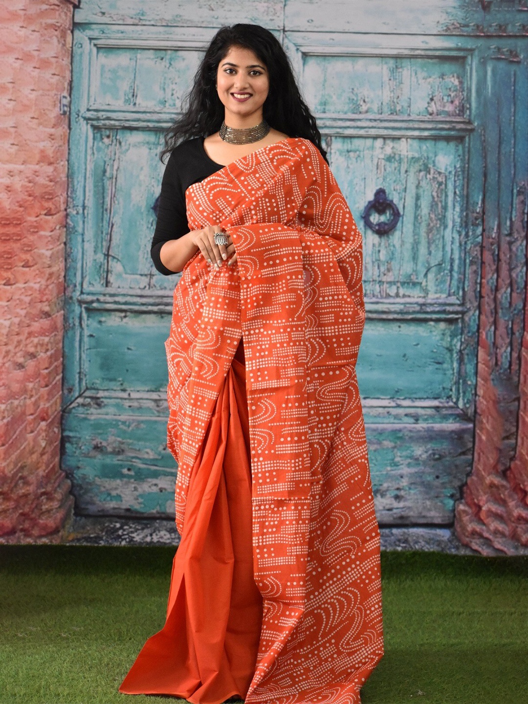 

TROPWEAR Pure Cotton Block Print Saree, Orange