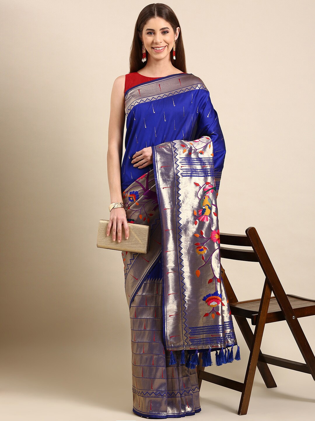 

PATLIPALLU Floral Woven Design Zari Paithani Saree, Blue
