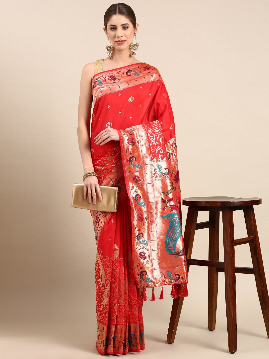 

PATLIPALLU Ethnic Woven Design Zari Art Silk Banarasi Saree, Red