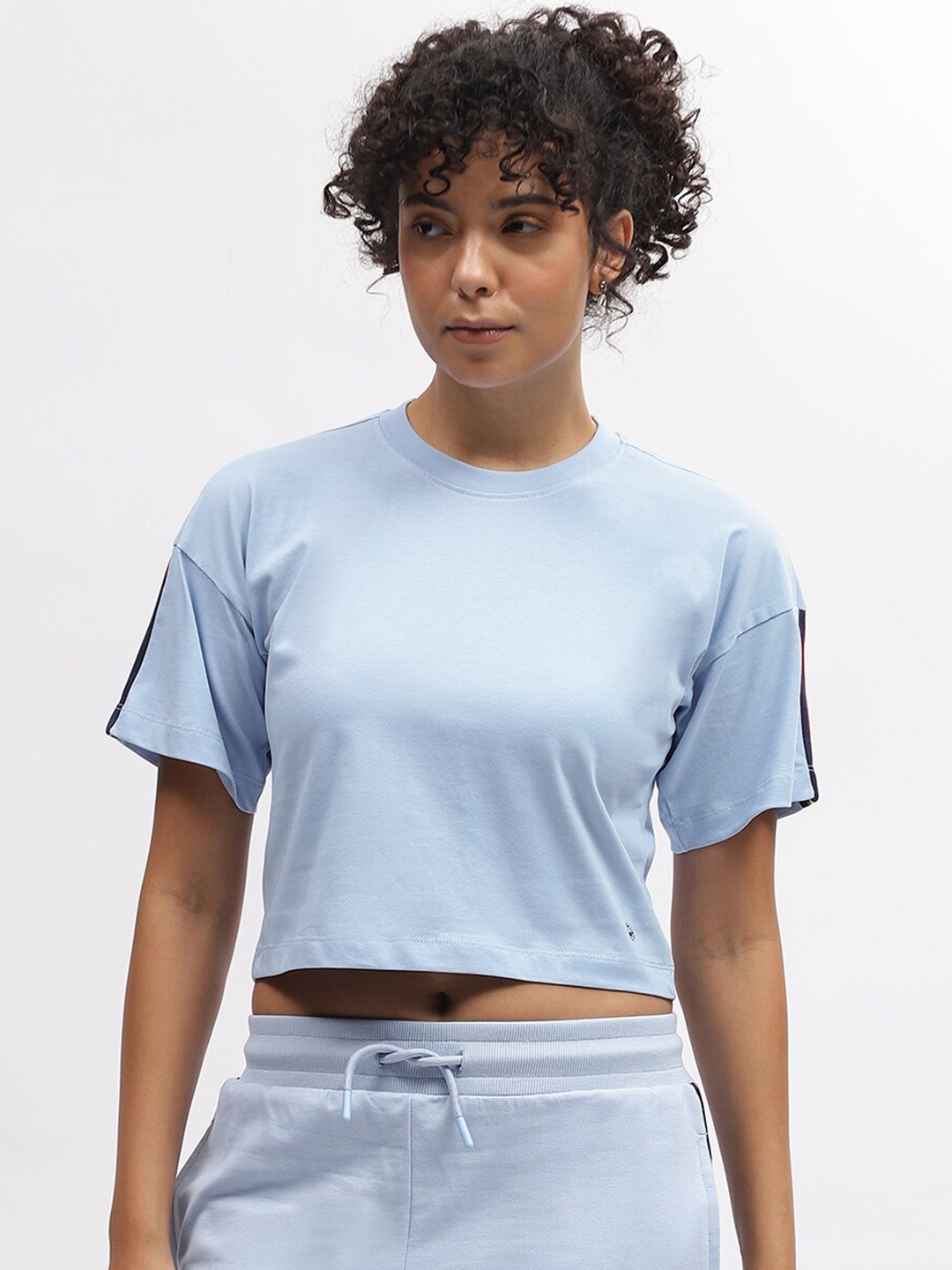 

Iconic Round Neck Short Sleeves Crop Regular Fit T-shirt, Blue