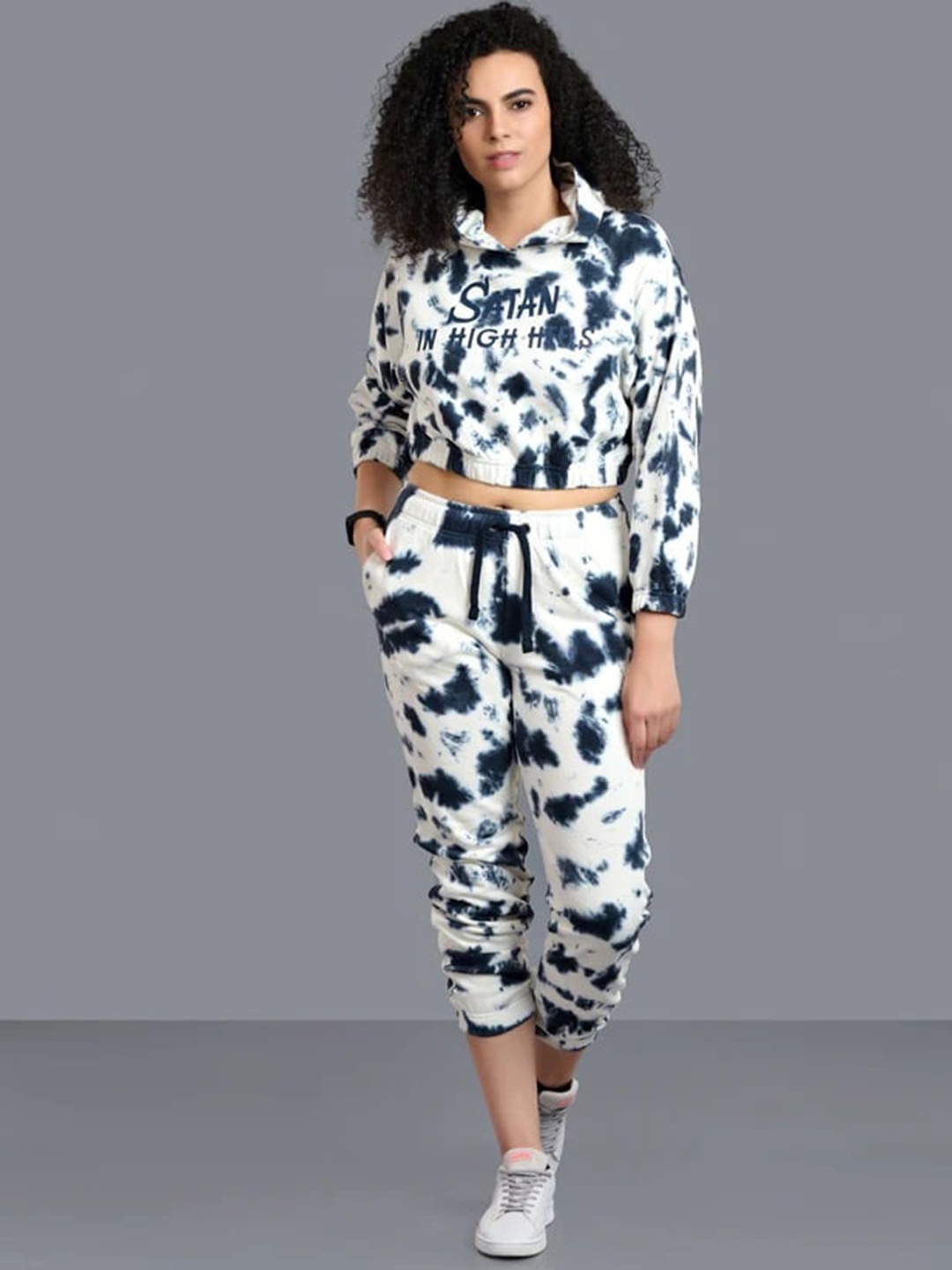 

GO DEVIL Printed Hoodie Long Sleeves Top With Trousers Co-Ords, White