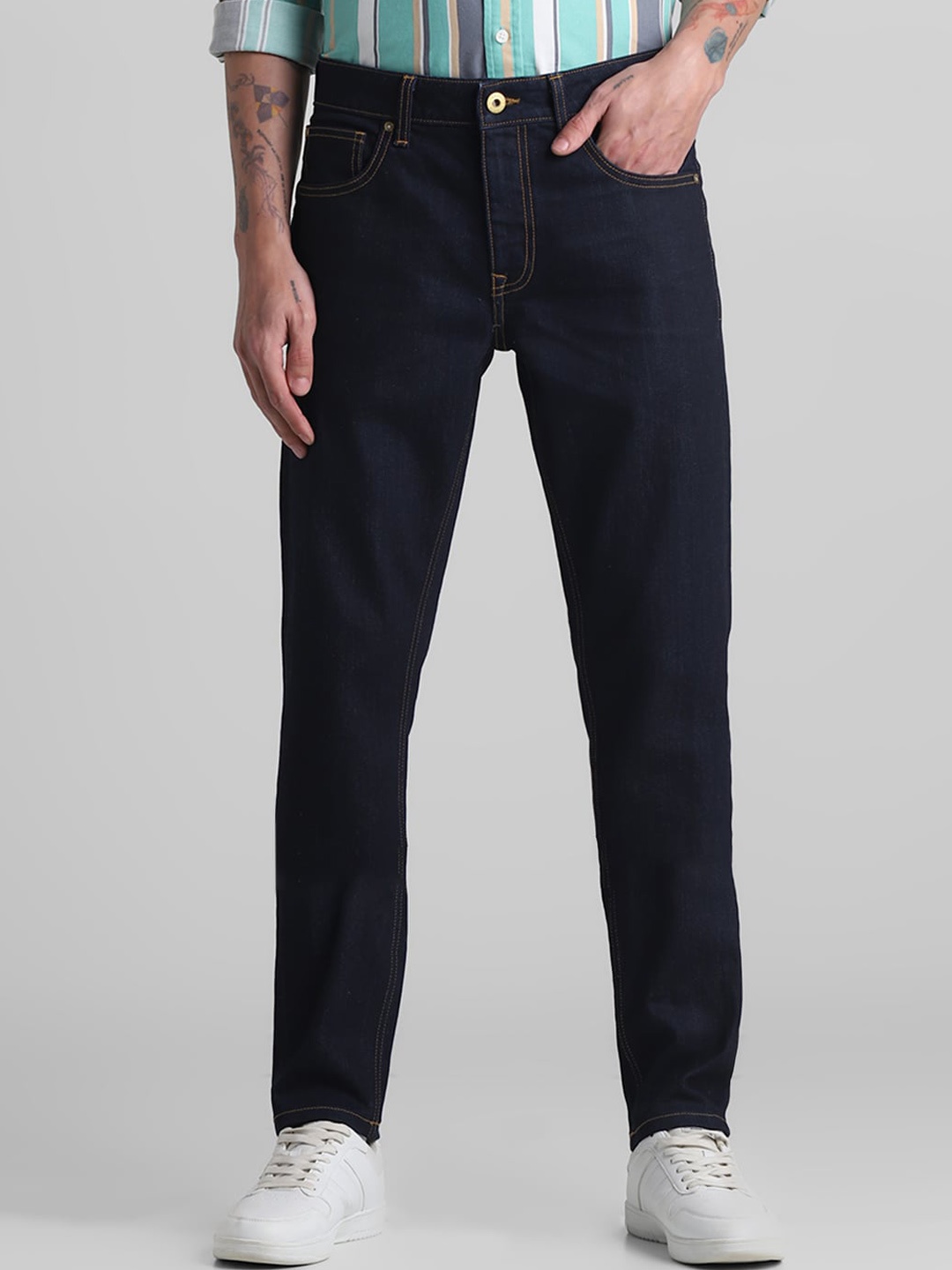 

Jack & Jones Men Clean Look Slim Fit Low-Rise Stretchable Jeans, Blue