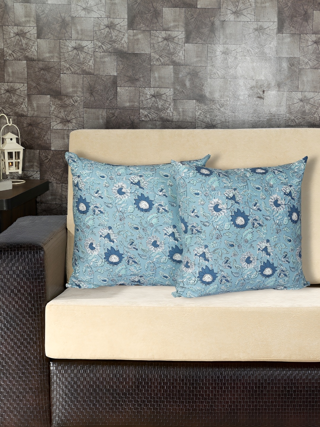 

Texstylers Blue Set of 2 Floral Square Cushion Covers