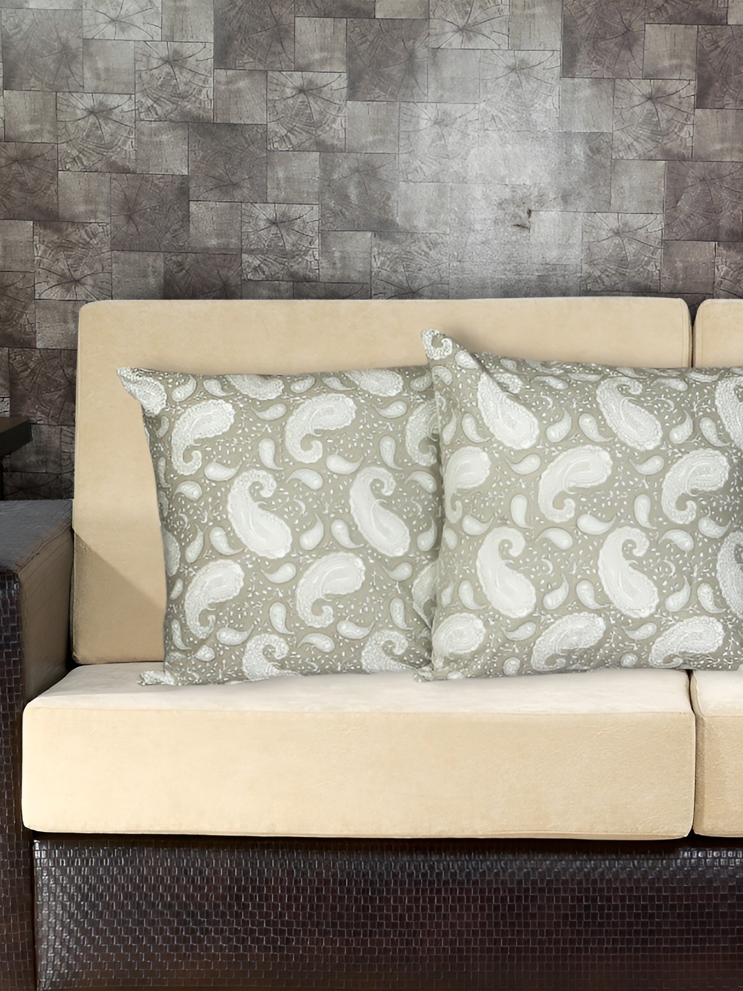

Texstylers Brown Set of 2 Square Cushion Covers