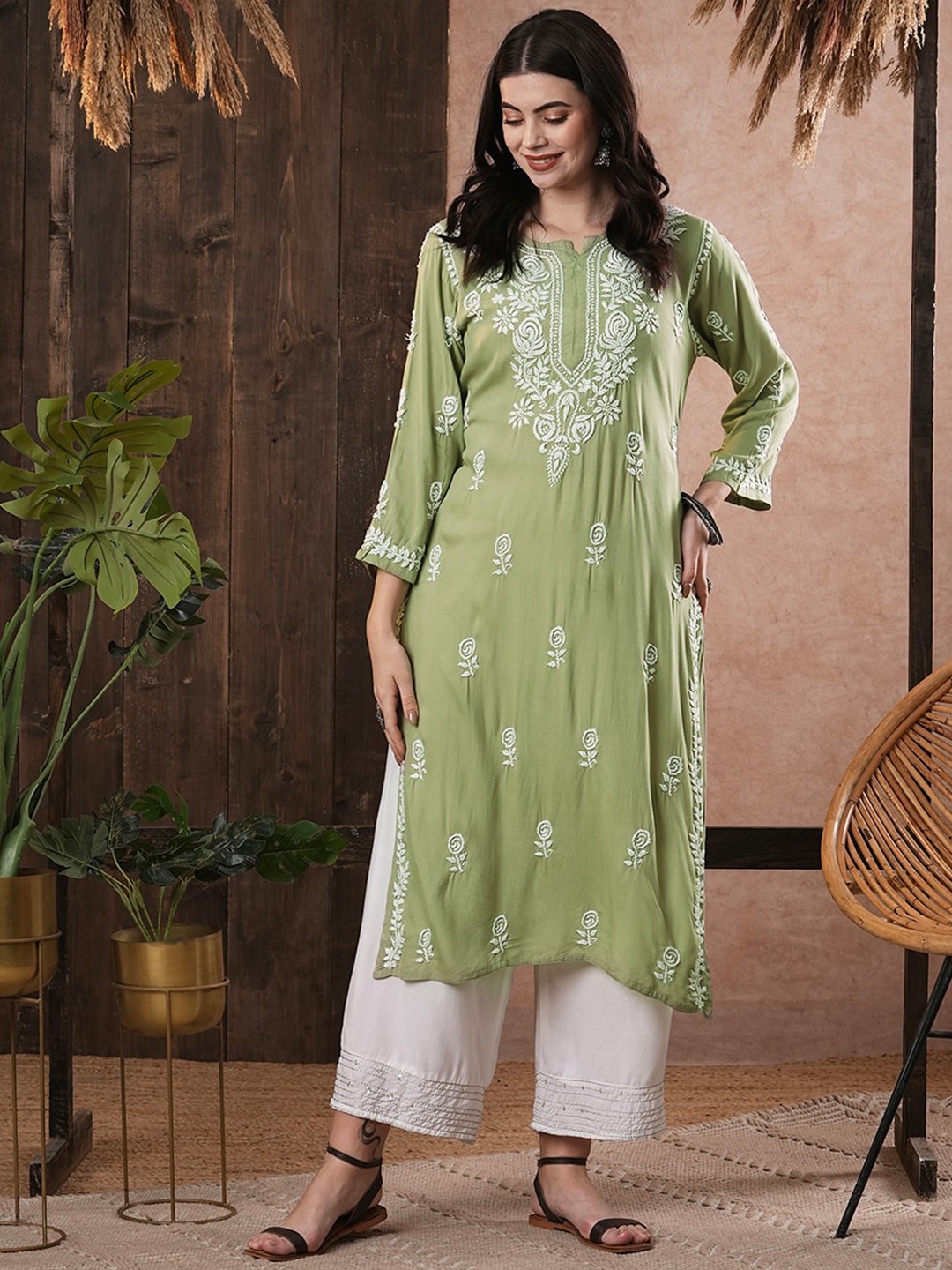 

ADA Ethnic Motifs Embroidered Lucknowi Chikankari Straight Kurta, Green