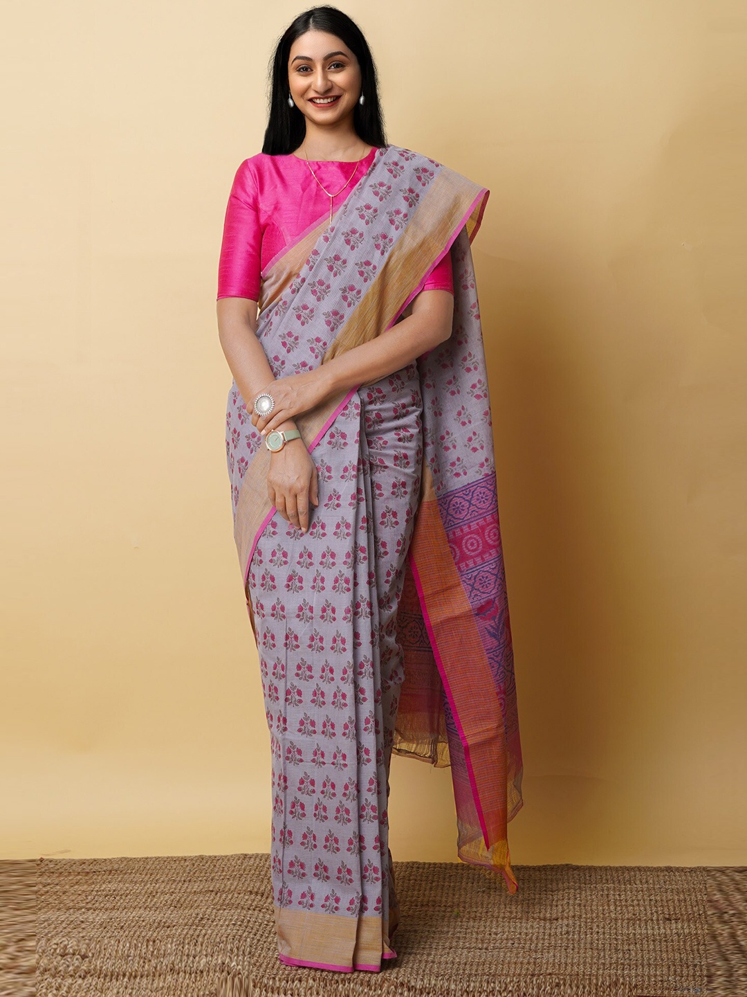 

Unnati Silks Ethnic Motifs Pure Cotton Handloom Mangalagiri Saree, Grey