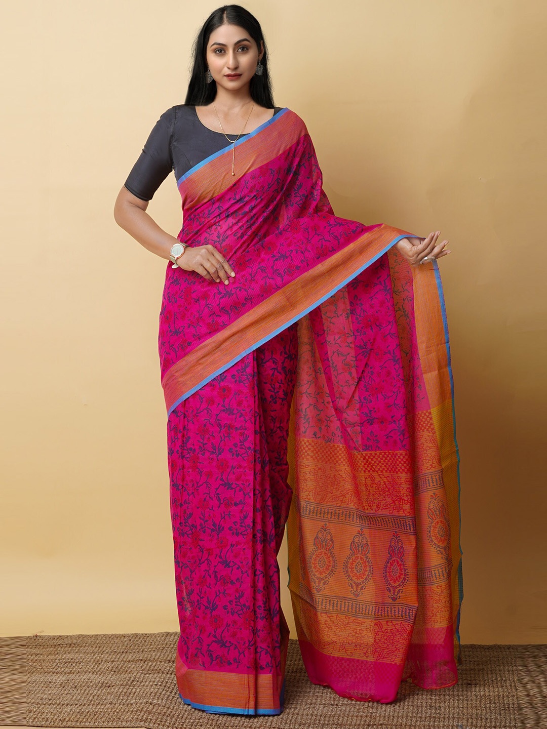 

Unnati Silks Ethnic Motifs Pure Cotton Handloom Mangalagiri Saree, Pink