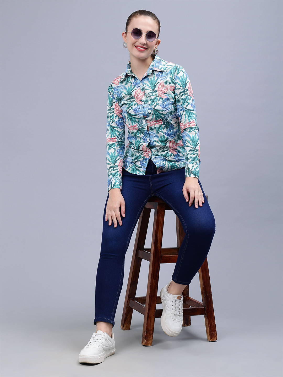 

Pritla Floral Printed Cotton Casual Shirt, Green