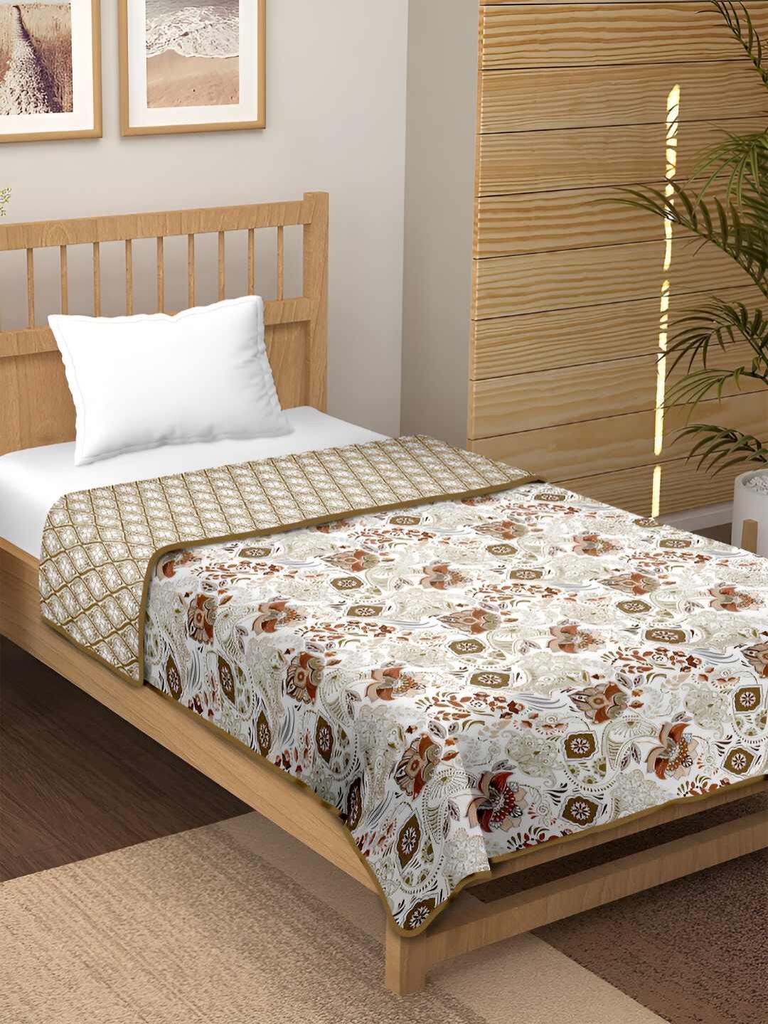 

tundwal's Brown & White Ethnic Motifs Printed AC Room 210 GSM Double Bed Dohar