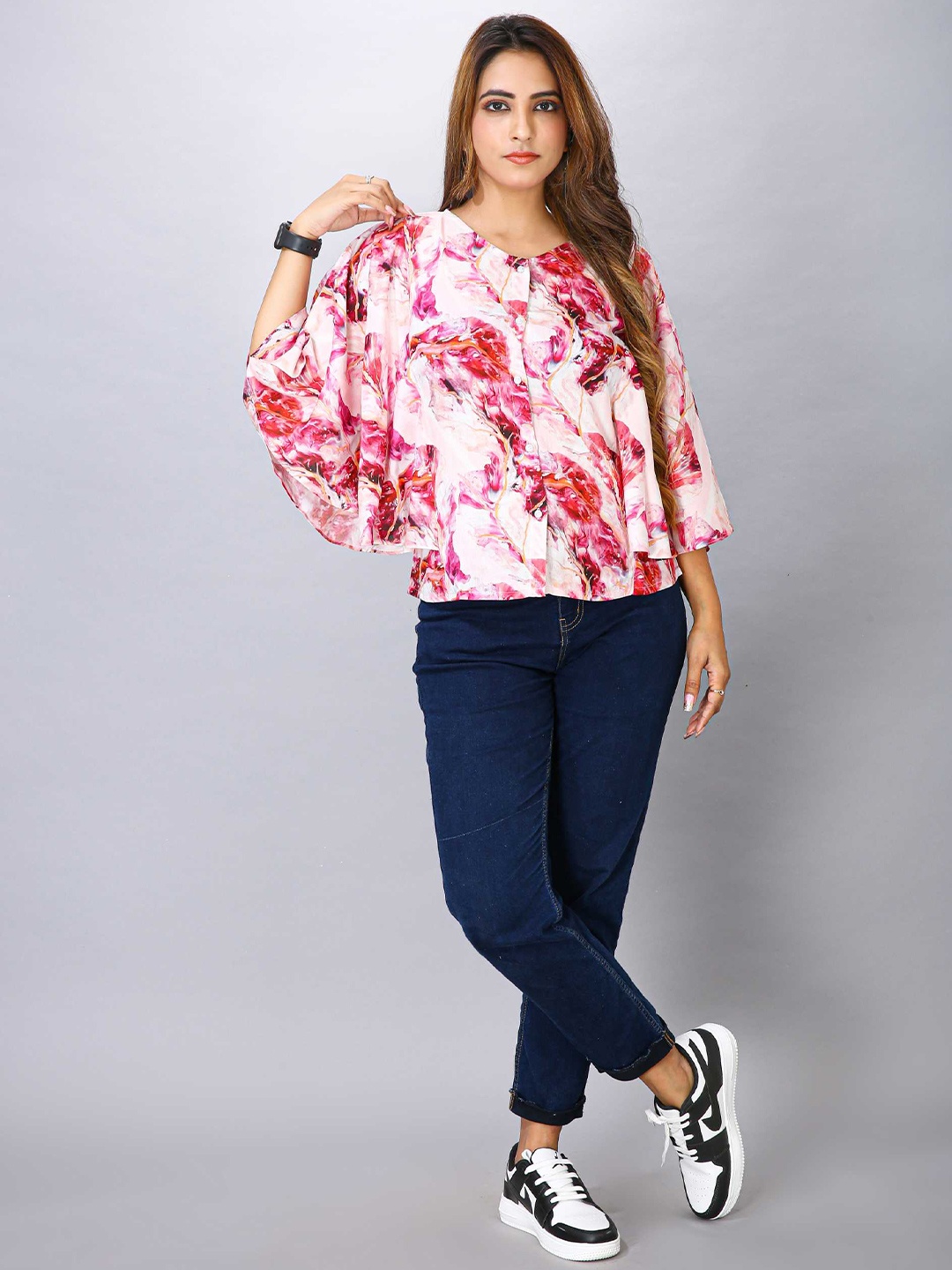 

MAIYEE Abstract Printed Round Neck Flared Sleeve Top, Pink