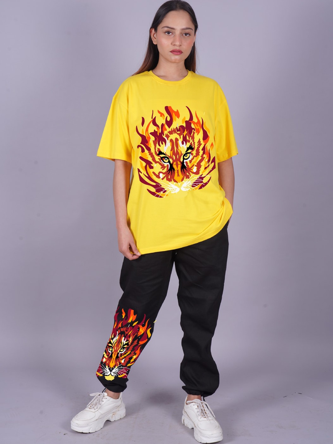 

VYVE Printed Pure Cotton Oversized T-shirt With Trousers, Yellow