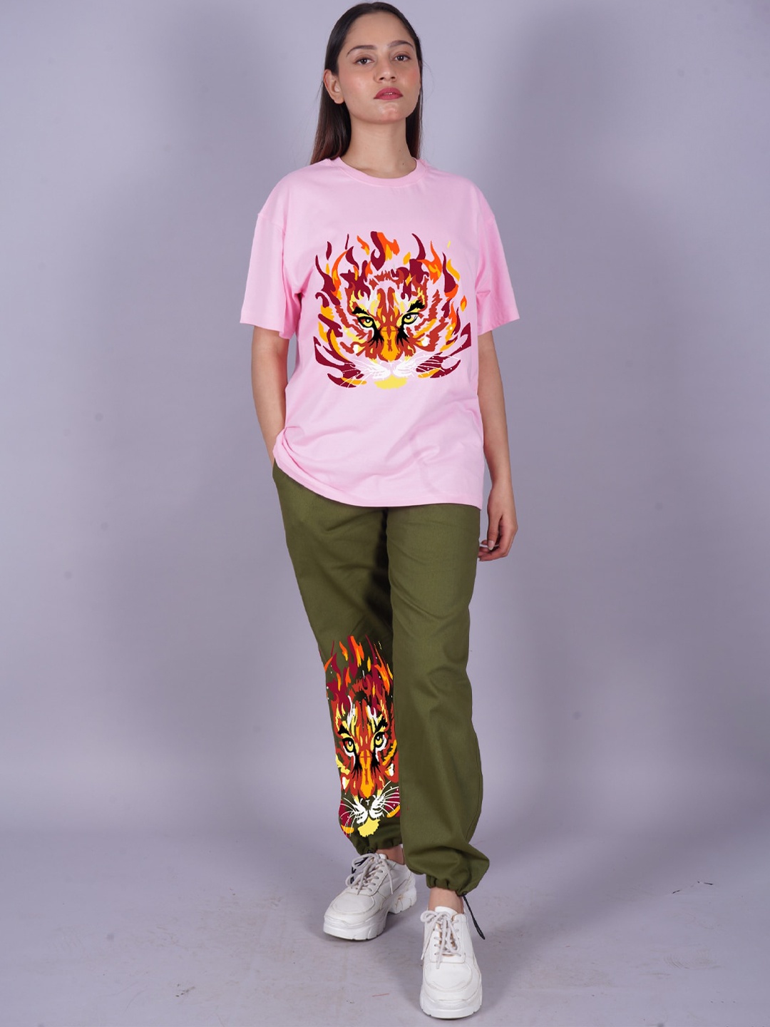 

VYVE Printed Pure Cotton Oversized T-Shirt With Joggers, Pink