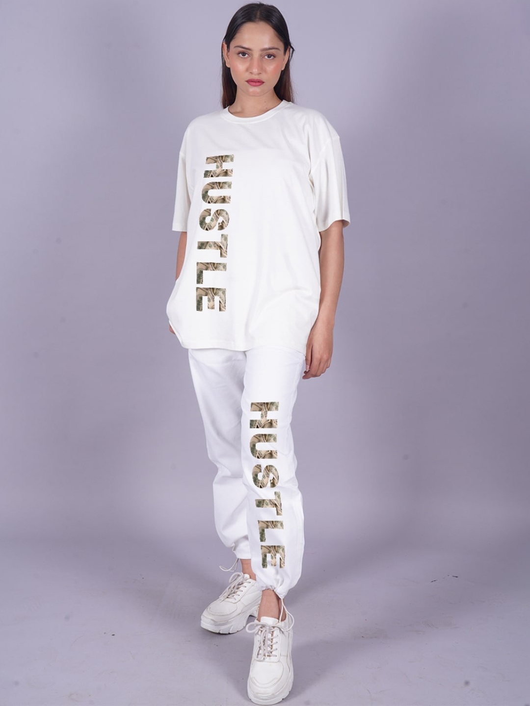 

VYVE Printed Oversized Pure Cotton T-shirt With Joggers Co-Ords, White