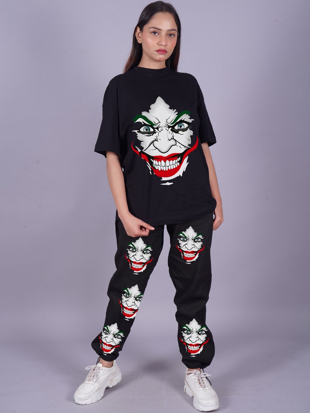 

VYVE Printed Oversized Pure Cotton T-shirt With Joggers Co-Ords, Black