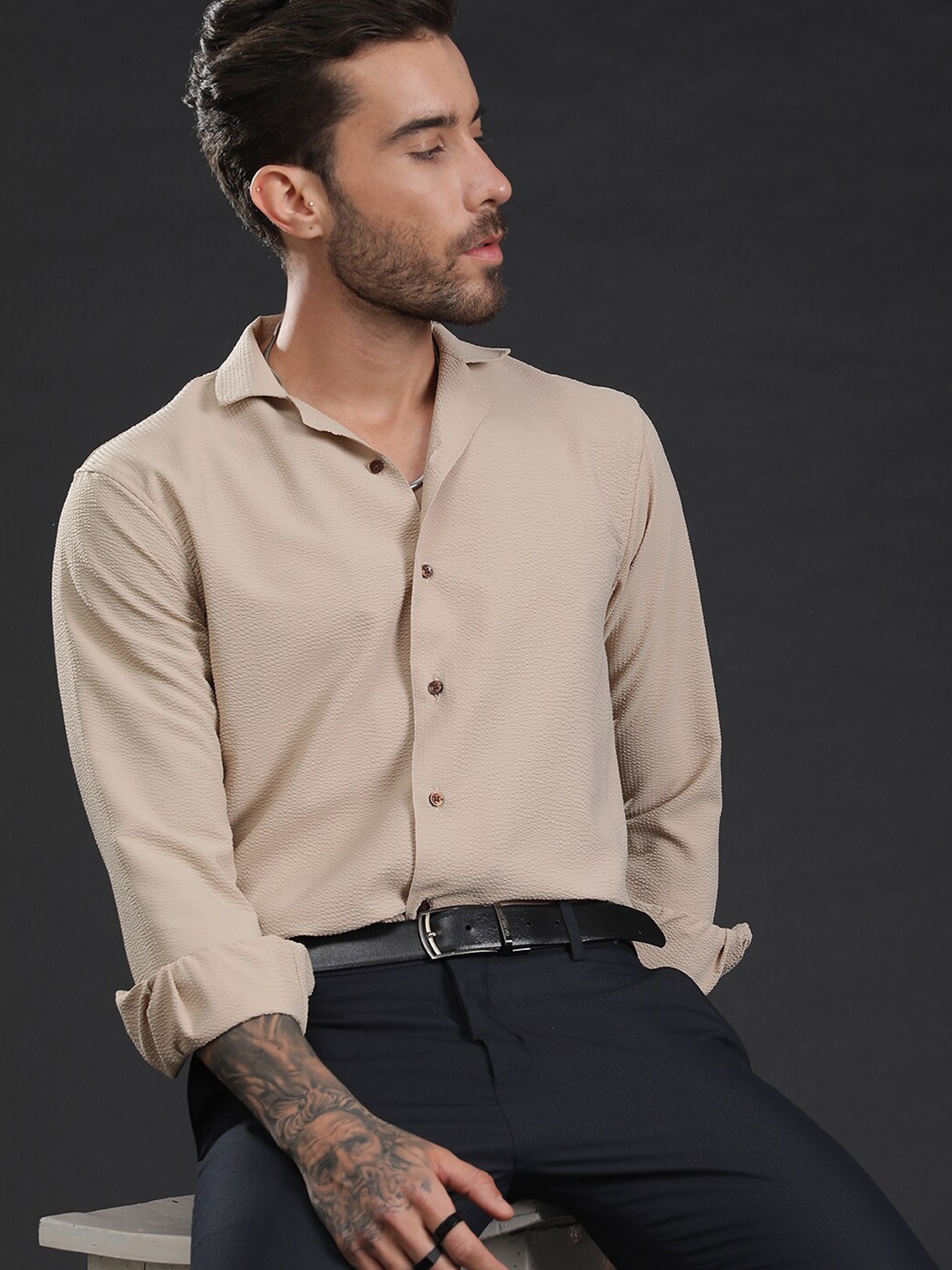 

JAVINISHKA India Slim Fit Self Design Lightweight Seersucker Casual Shirt, Beige