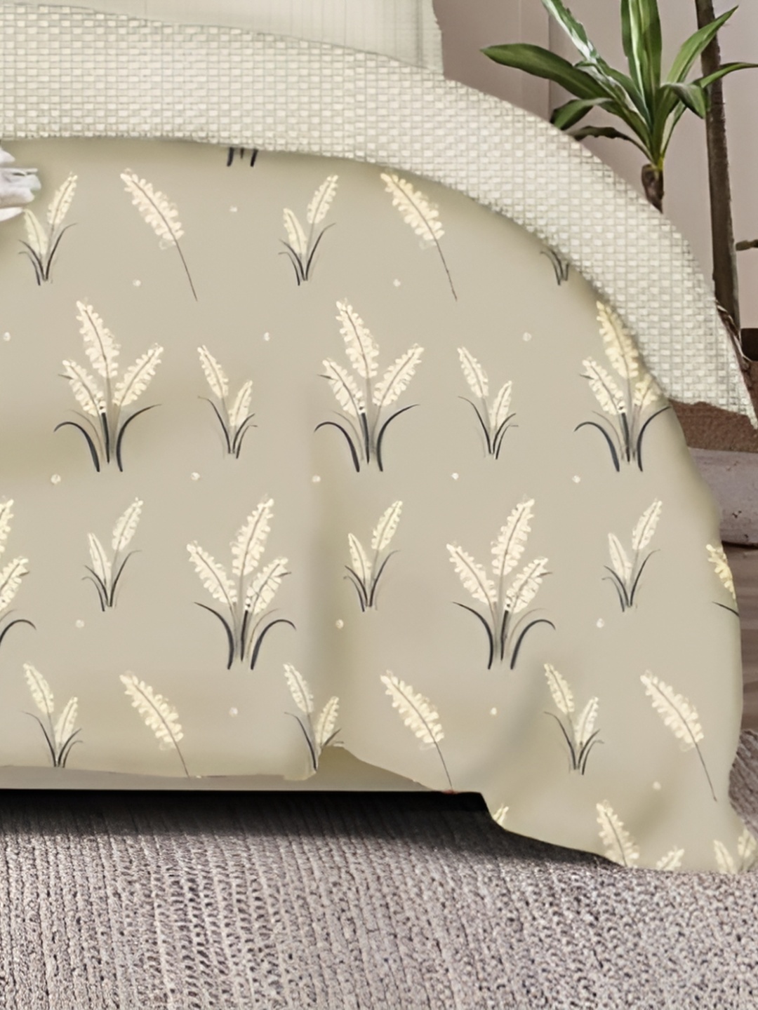 

Signature Cream-Coloured & Grey Floral Microfiber AC Room Double Bed Comforter
