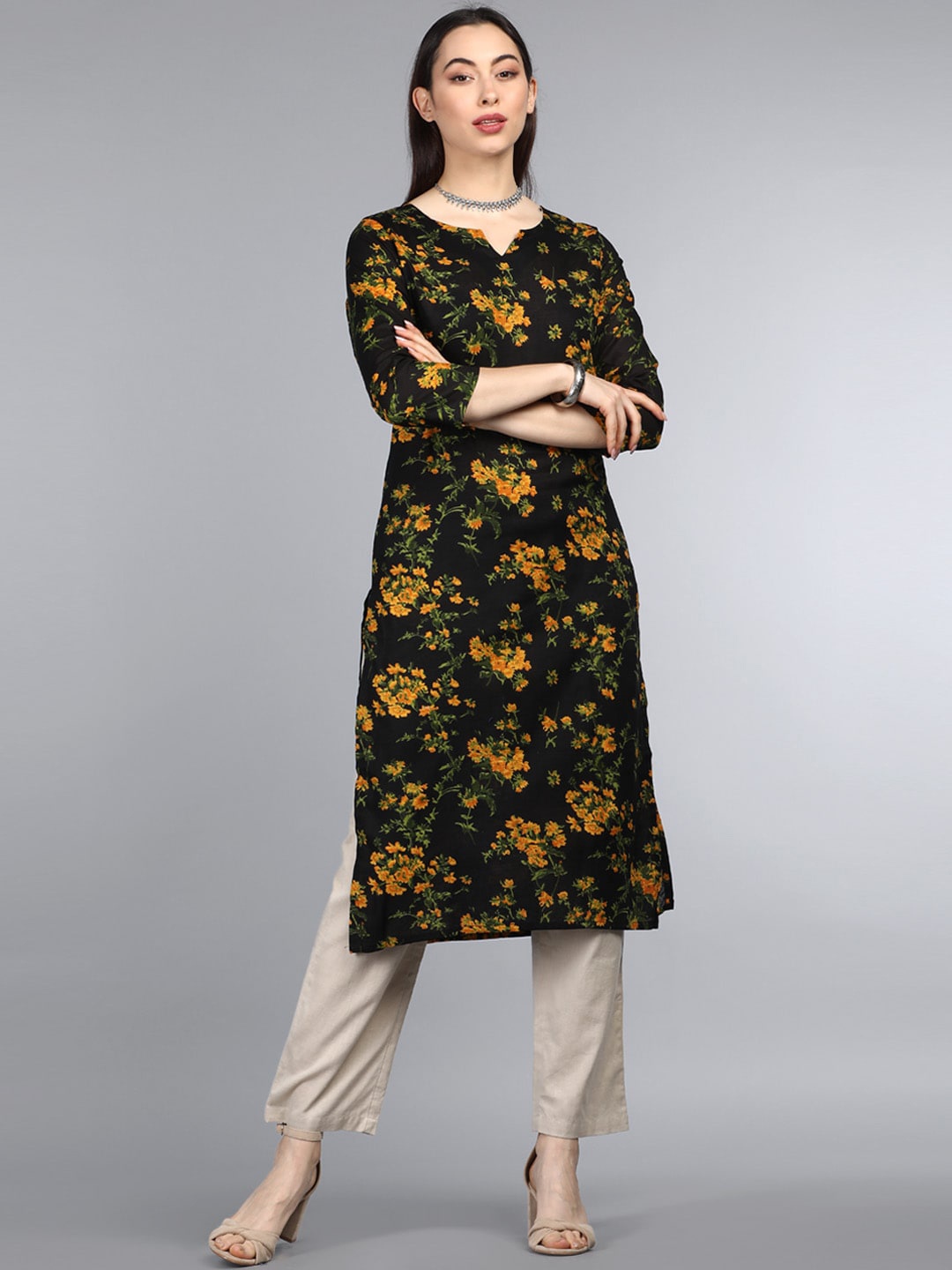 

AHIKA Floral Printed Straight Kurta, Black