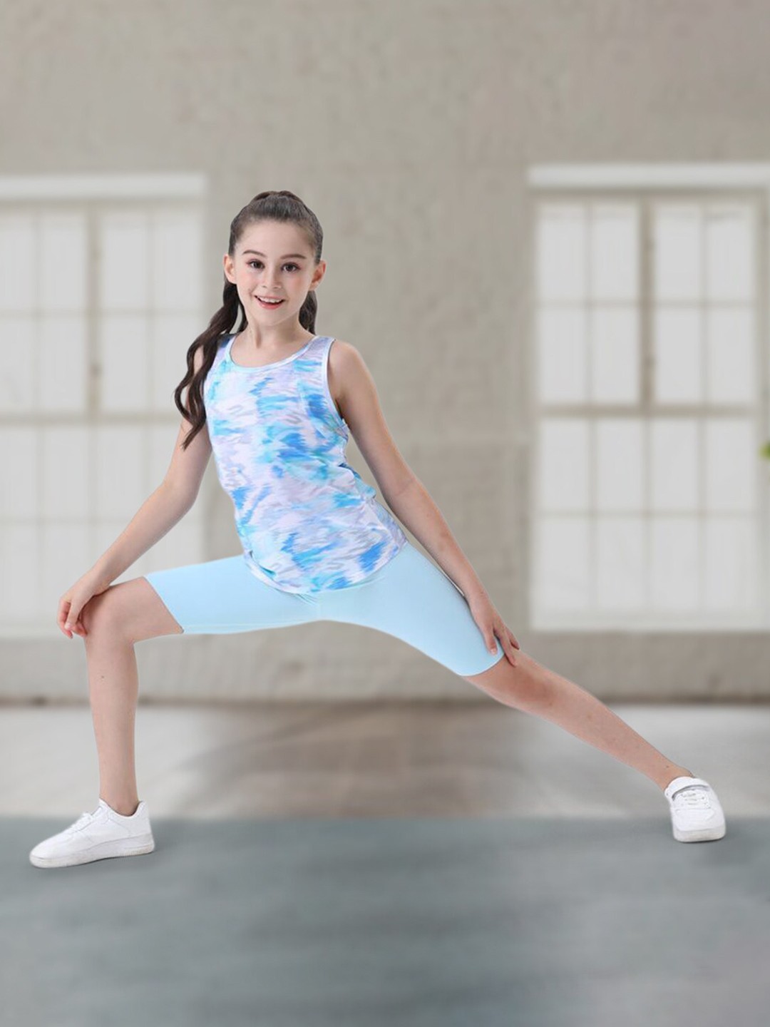 

INCLUD Girls Abstract Printed Top With Shorts, Blue