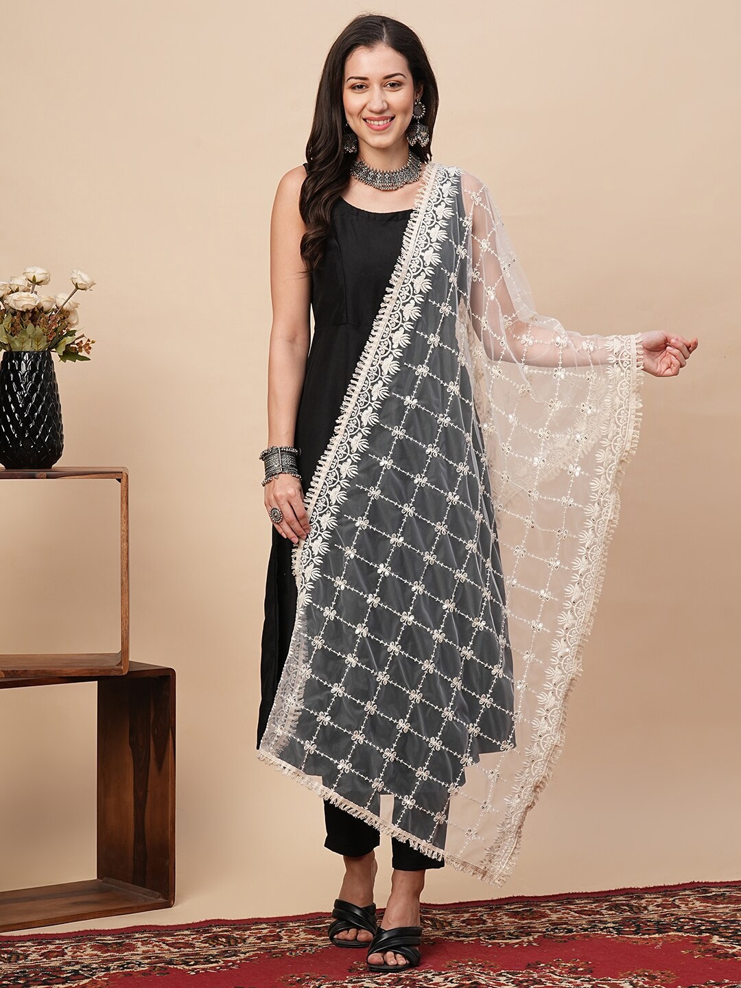 

Globus Off-White Embroidered and sequinned Fringed Dupatta