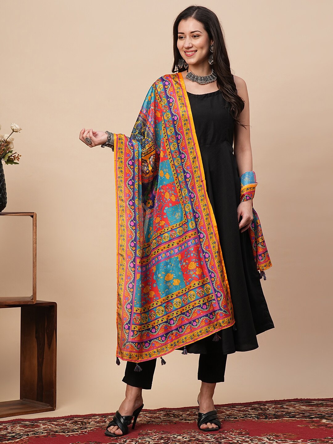 

Globus Women Floral Ethnic Motifs Print Dupatta with Tassels, Orange