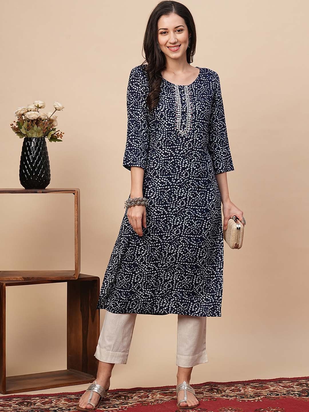 

Globus Bandhani Printed Straight Kurta, Navy blue
