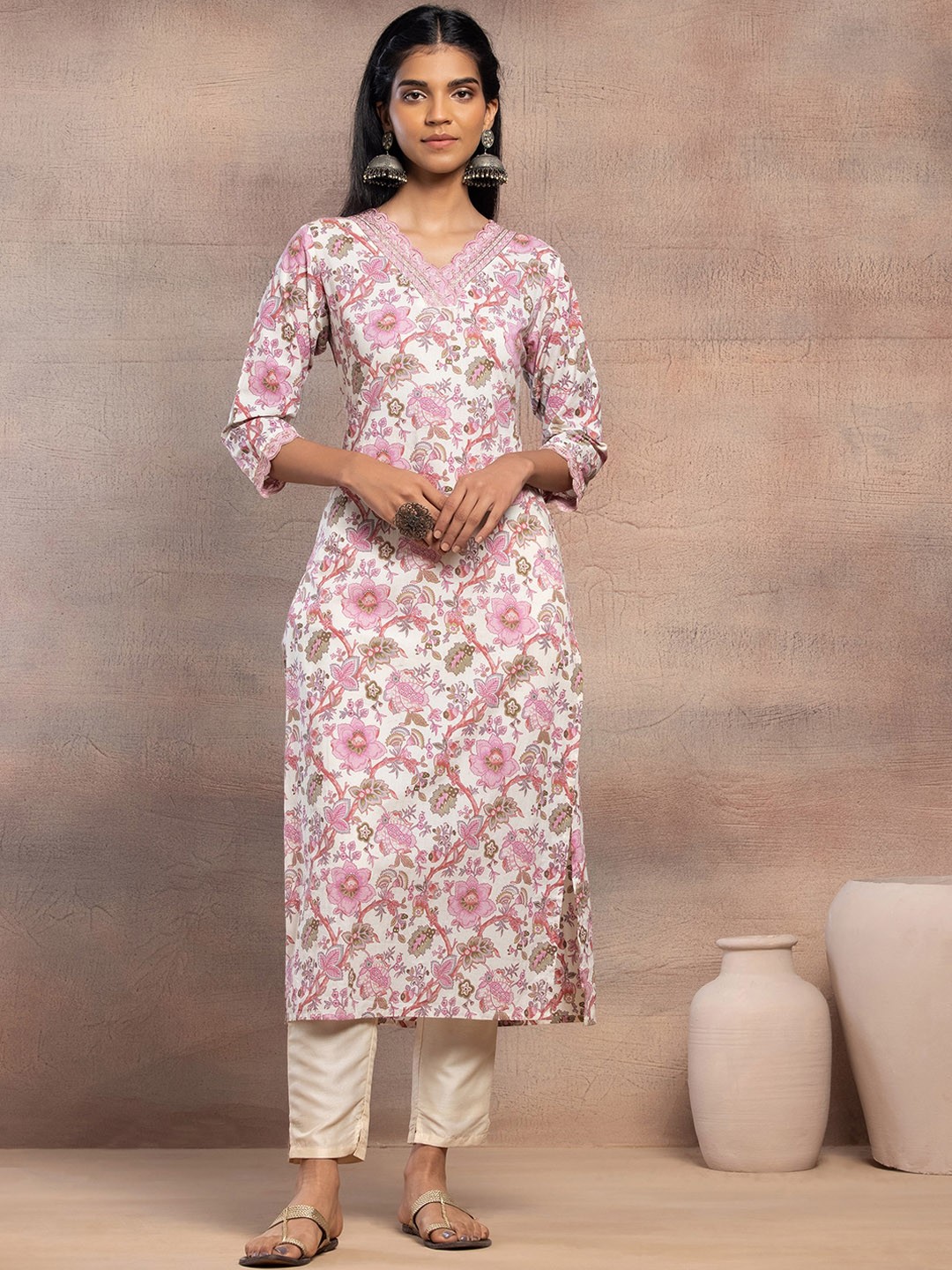 

INDYA Floral Printed V-Neck Pure Cotton Straight Kurta, White