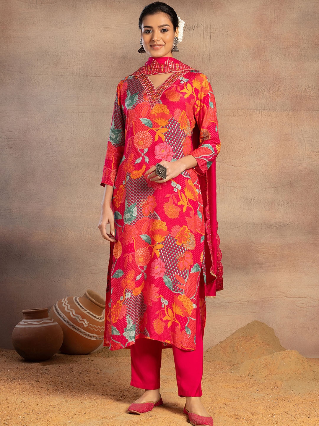 

INDYA Botanical Printed Pure Cotton V- Neck Straight Kurta With Trousers & Dupatta, Pink