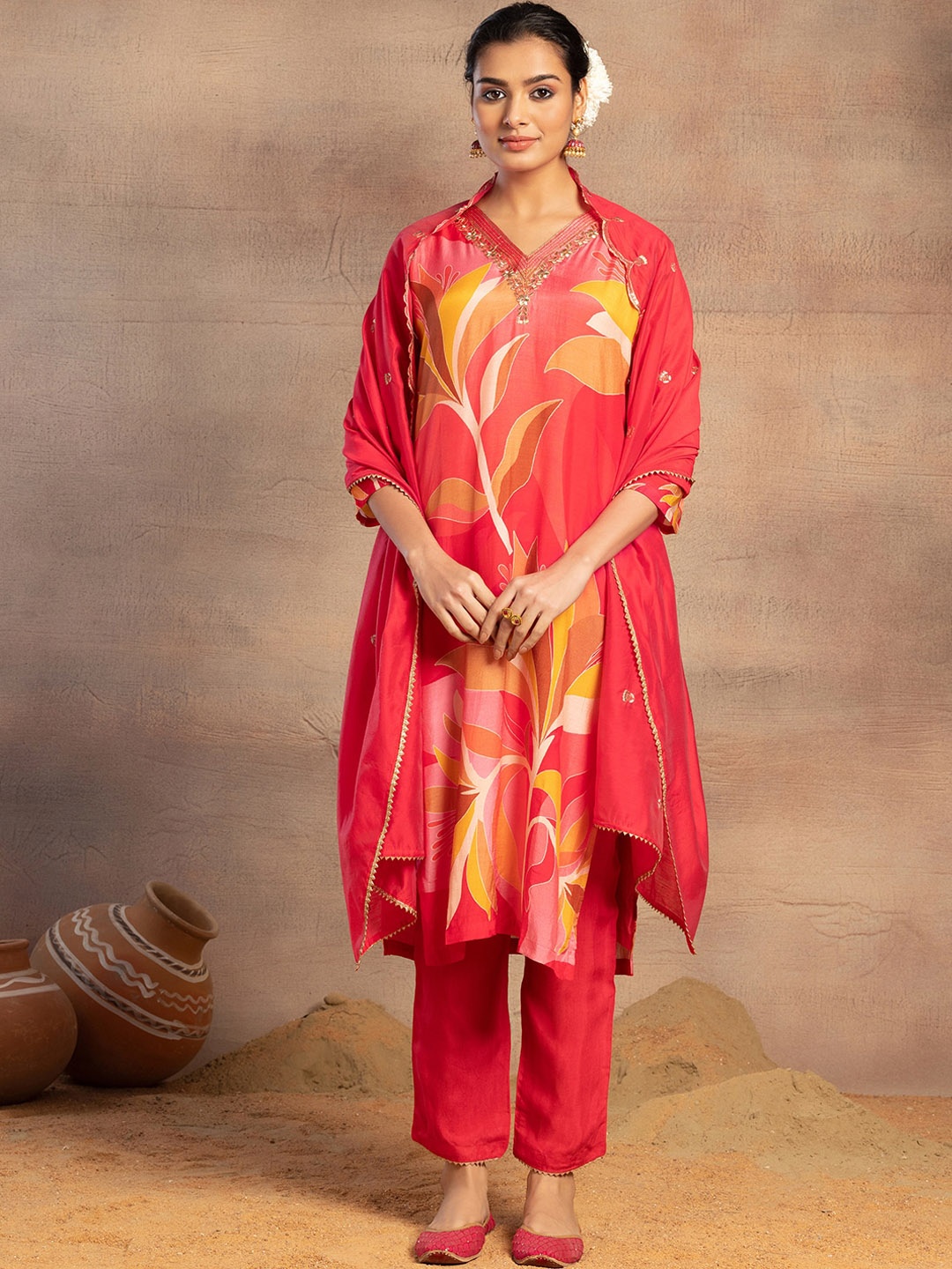 

INDYA Floral Printed Pure Cotton V-Neck Straight Kurta With Trousers & Dupatta, Pink