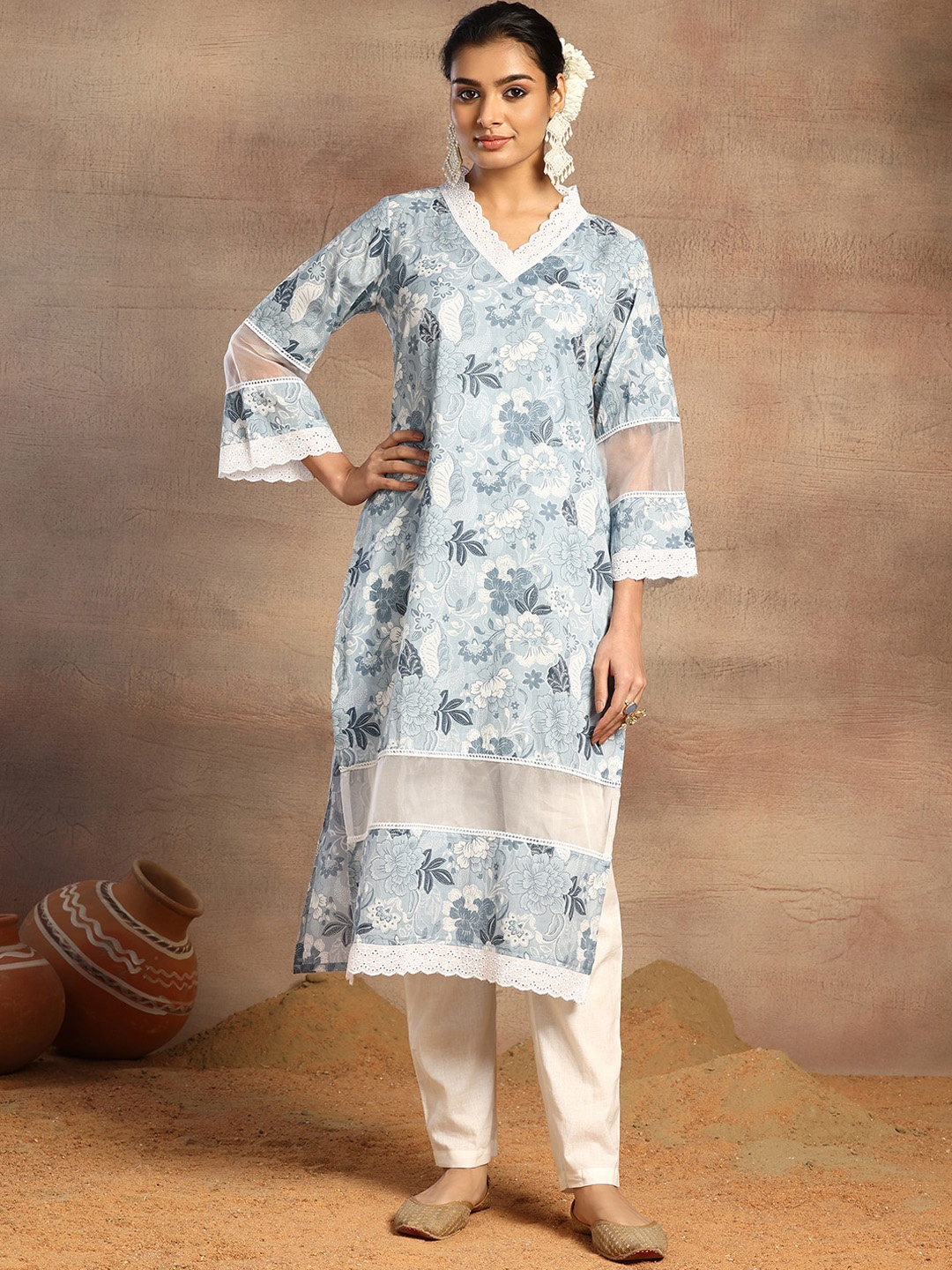 

INDYA Floral Printed V-Neck Three-Quarter Sleeves Pure Cotton Straight Kurta, Blue