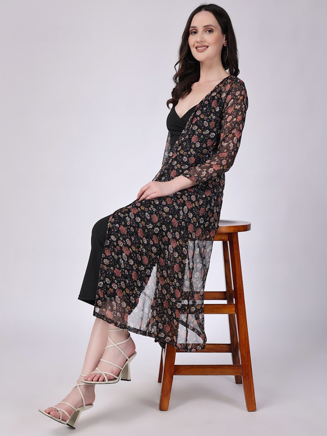 

SCORPIUS Women Printed Longline Shrug, Black