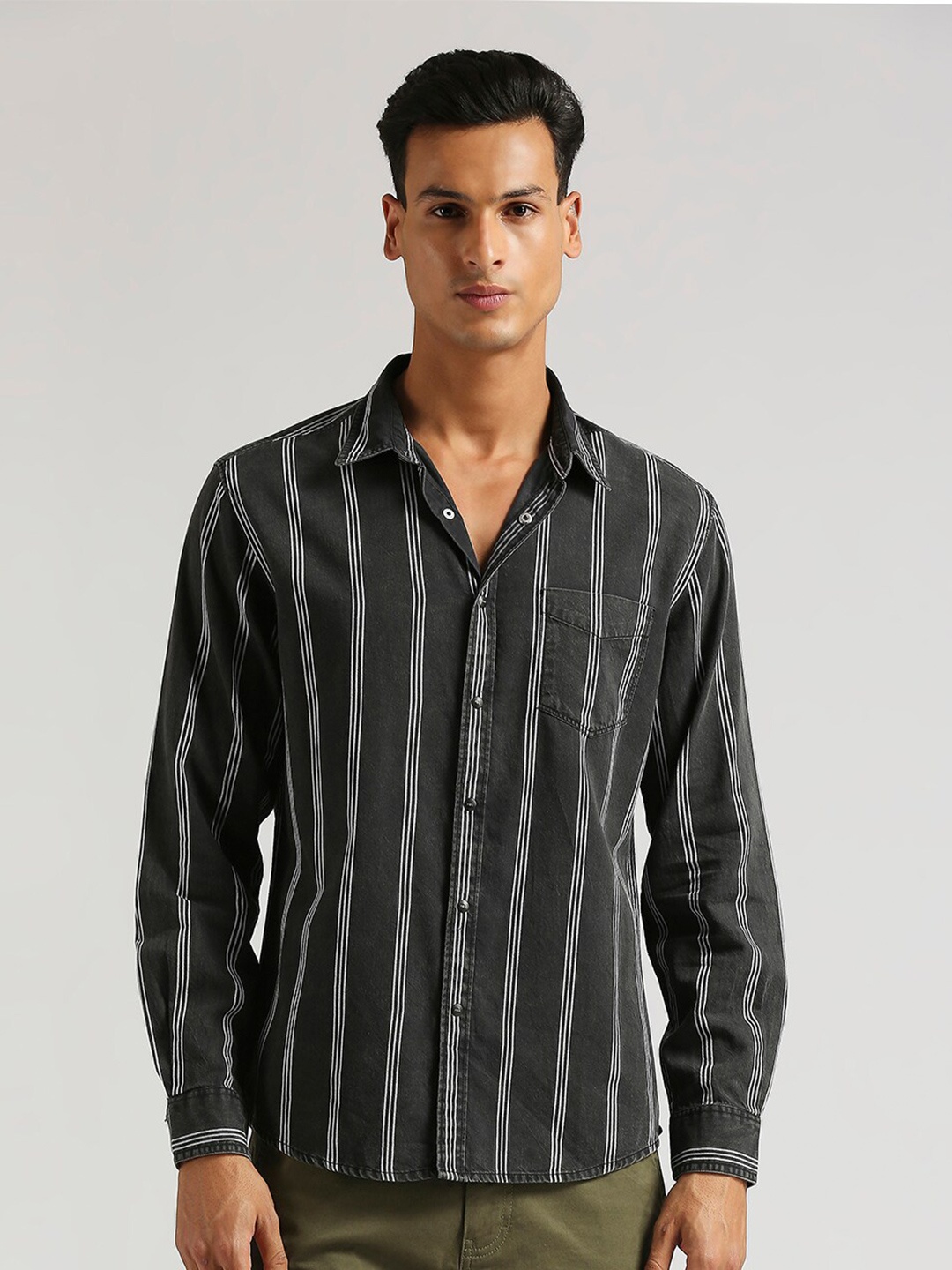 

Pepe Jeans Vertical Striped Pure Cotton Twill Casual Shirt, Black