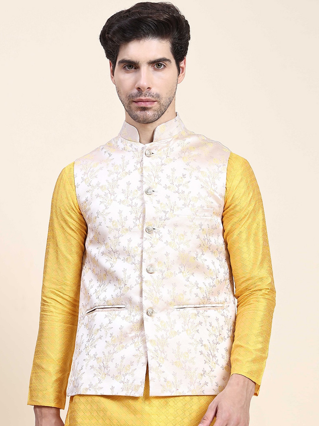 

Aanys Culture Floral Printed Mandarin Collar Sleeveless Nehru Jacket, Pink