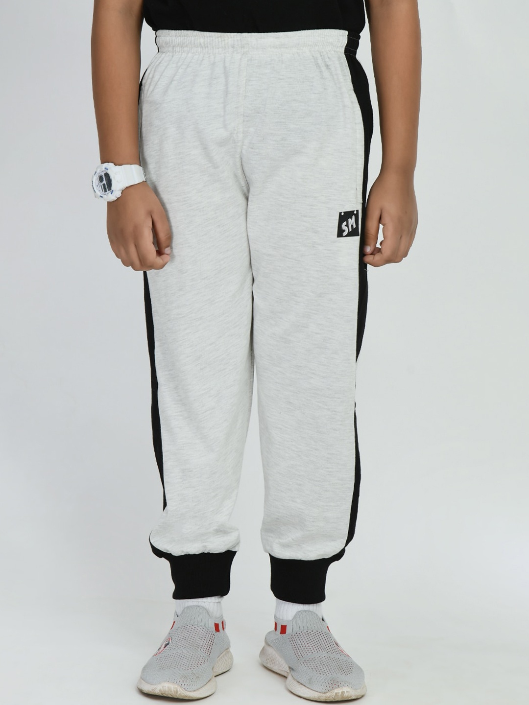 

SMSHOPMORE Boys Mid-Rise Organic Cotton Joggers, Grey melange
