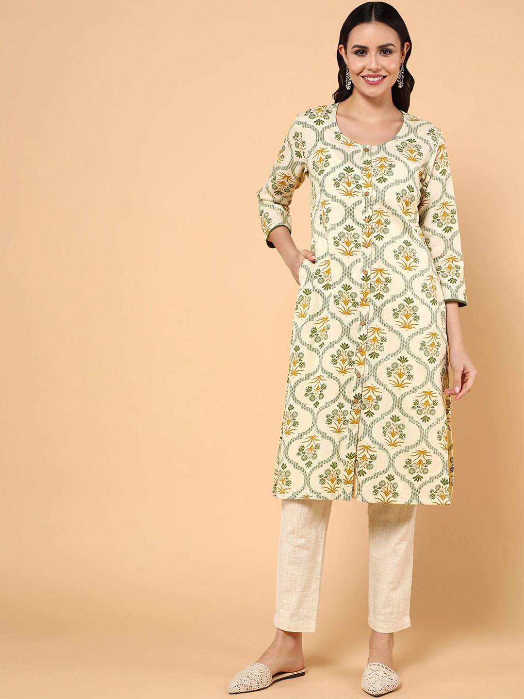 

aturabi Floral Printed Round Neck Cotton Straight Kurta, Cream