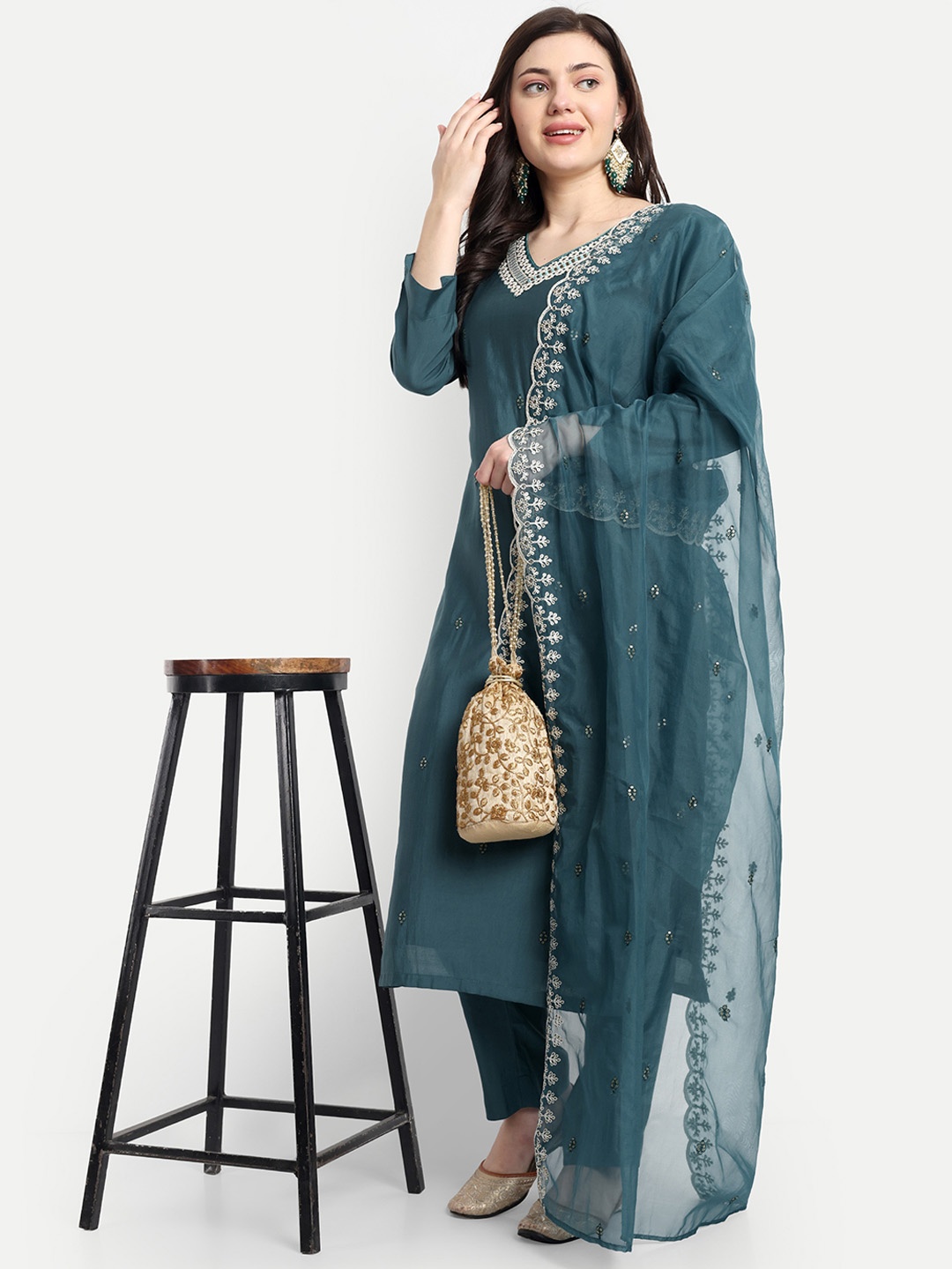 

V B SONS Women Ethnic Motifs Embroidered Regular Sequinned Kurta with Trousers & Dupatta, Green