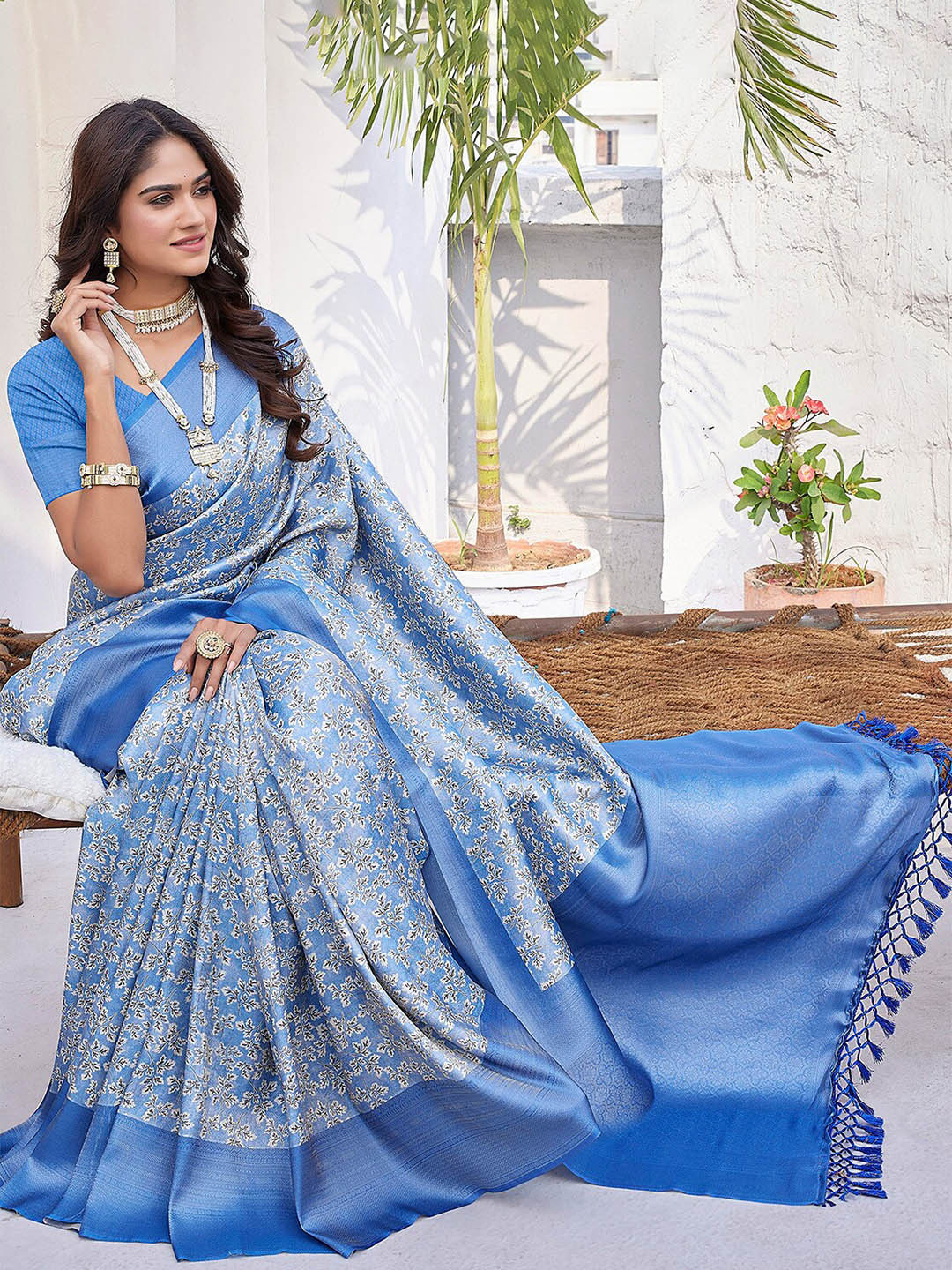 

SANSKAR Floral Printed Zari Silk Cotton Saree, Blue