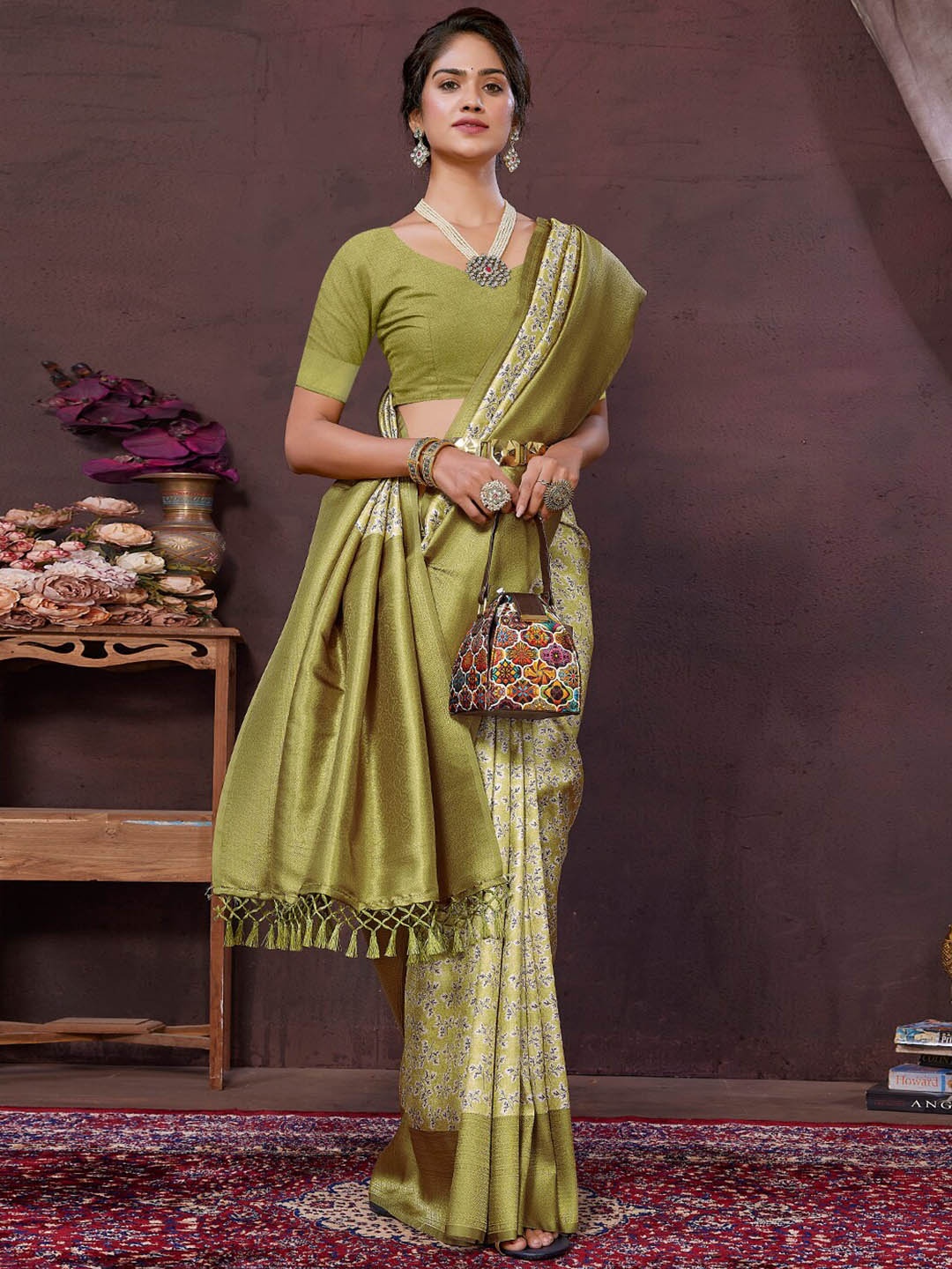 

SANSKAR Floral Printed Zari Silk Cotton Saree, Green