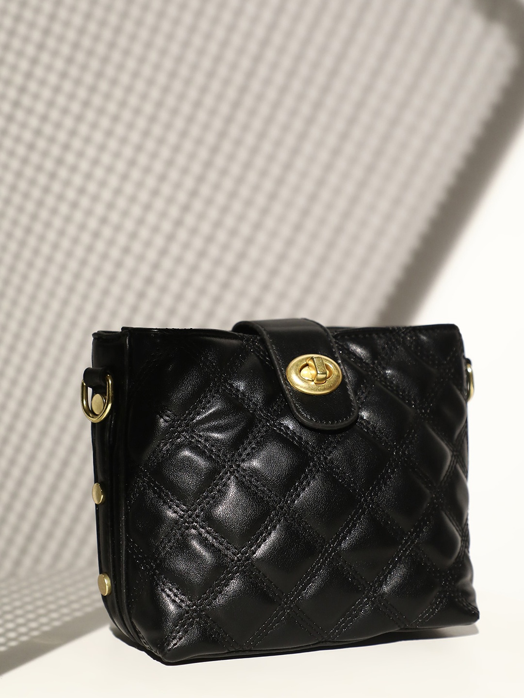 

LULU & SKY Structured Shoulder Bag with Quilted, Black