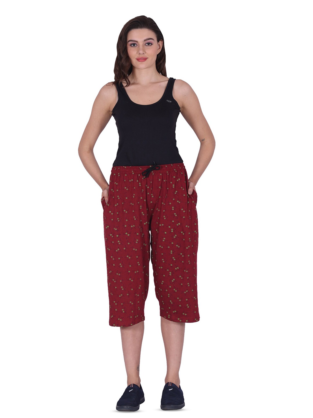 

BAESD High-Rise Printed Loose Fit Pure Cotton Capris, Maroon