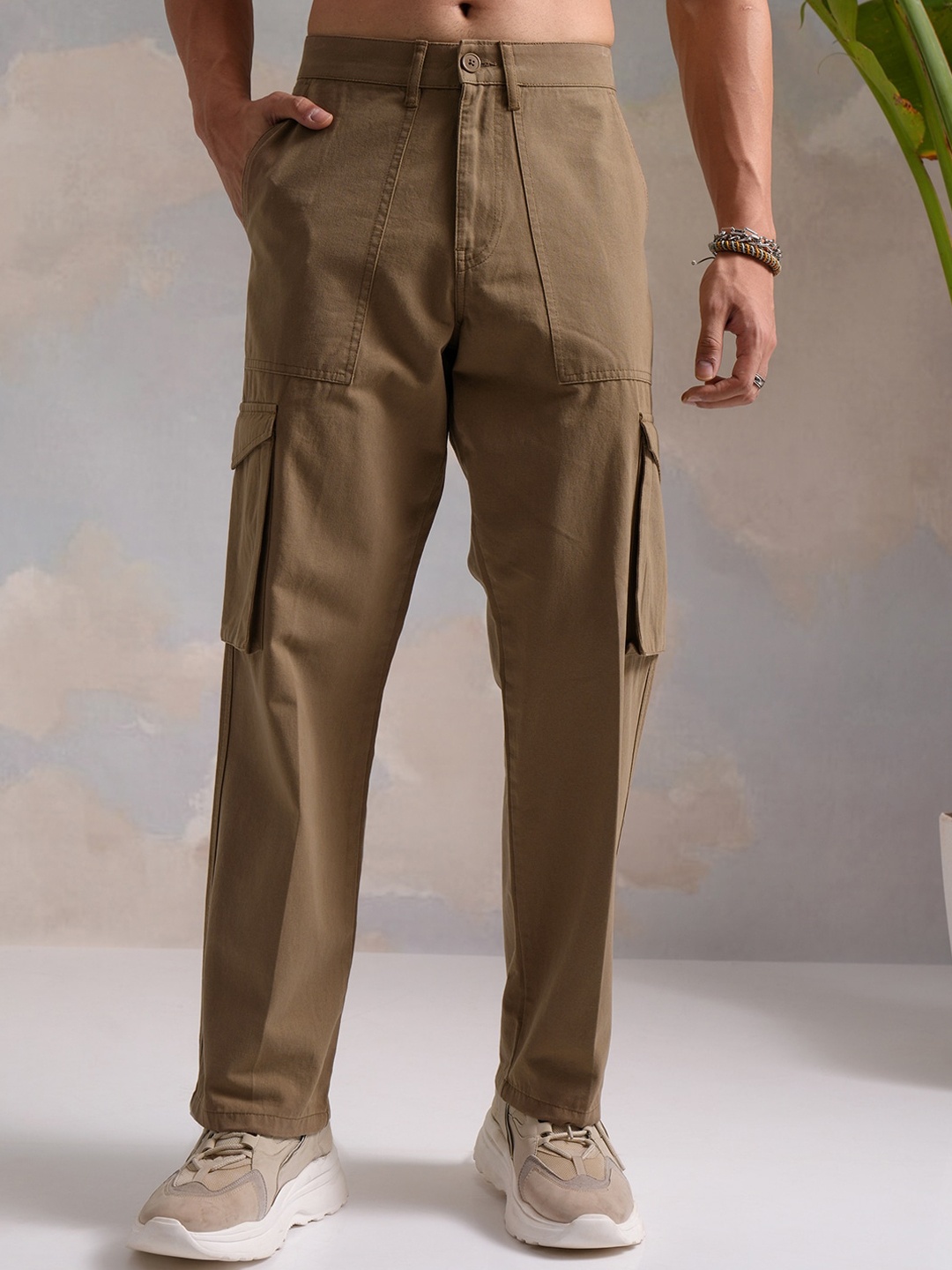 

HIGHLANDER Men Mid-Rise Cotton Cargos Trouser, Brown