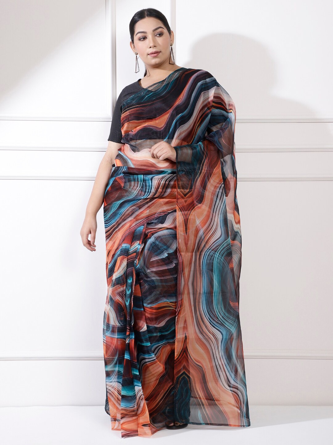 

Amydus Abstract Printed Organza Ready To Wear Plus Size Saree, Black