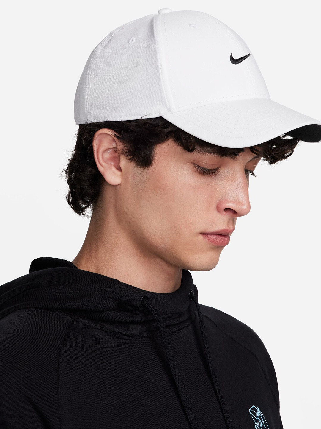 

Nike Club Structured Swoosh Cap, White