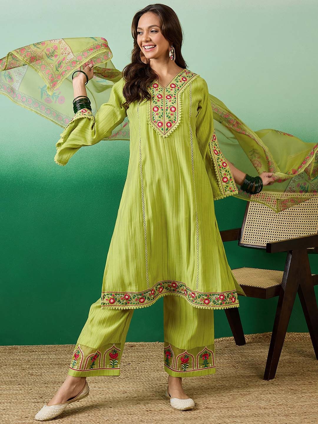 

Sangria Embroidered Straight Kurta With Palazzo & Dupatta Set, Lime green