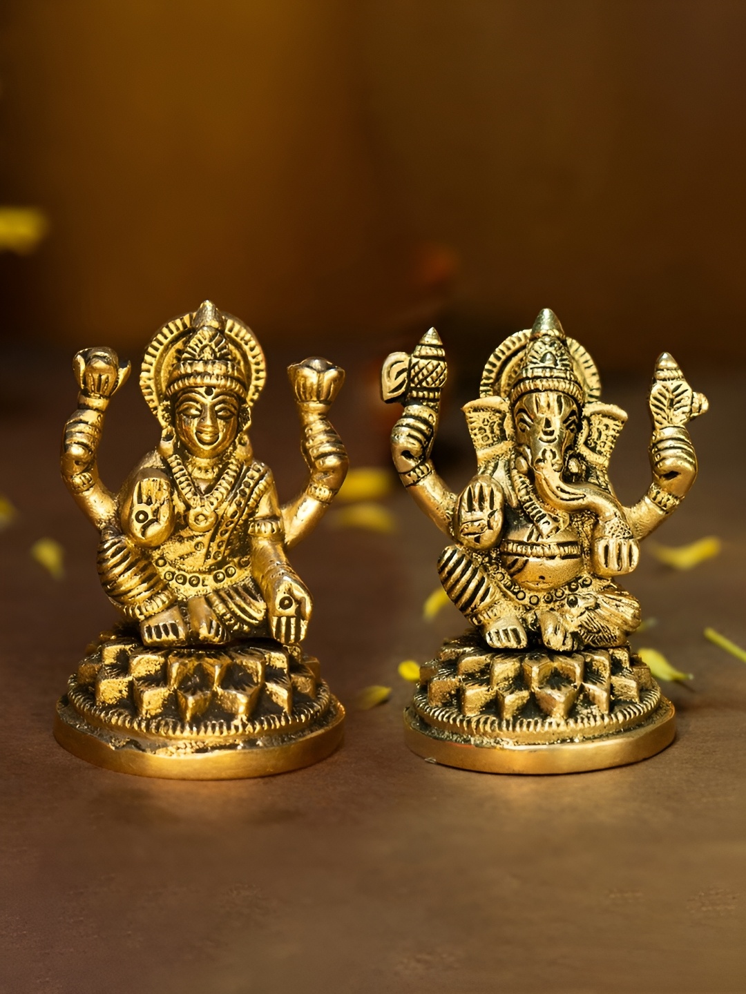 

Ekhasa Gold-Toned Brass Religious Ganesh Laxmi Idol Ganesha Lakshmi Showpiece