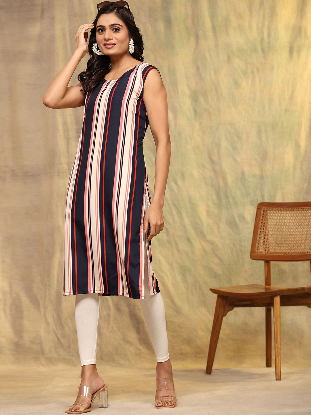 

Phenav Striped Sleeveless Straight Kurta, Black