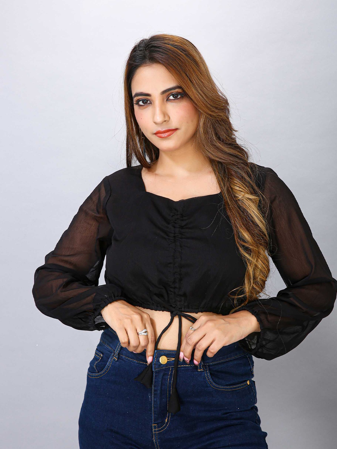 

MAIYEE Sweetheart Neck Crop Top, Black