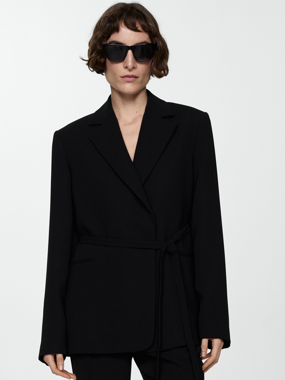 

MANGO Women Solid Single Breasted Regular Fit Blazers, Black