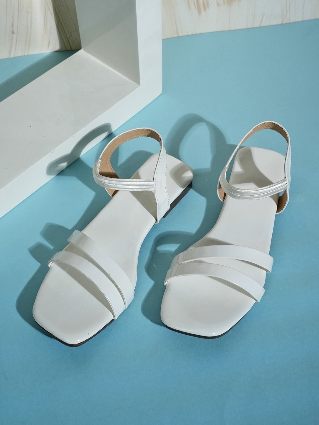 

Walkfree Strappy Backstrap Open Toe Flats, White