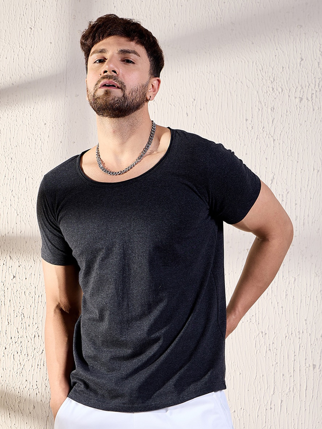 

FUGAZEE Round Neck Short Sleeves Cotton Slim Fit T-shirt, Charcoal